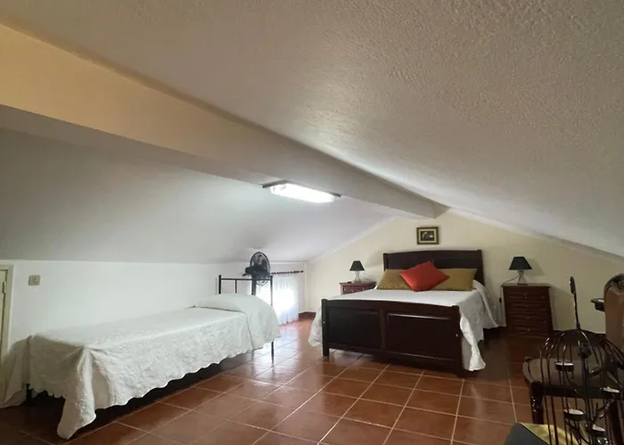 Casa Sao Salvador * アングラ・ド・エロイーズモ