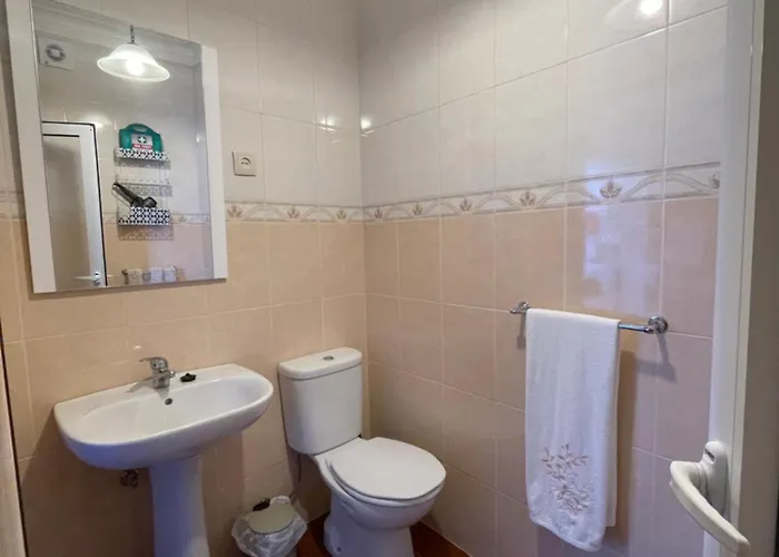 Casa Sao Salvador * アングラ・ド・エロイーズモ